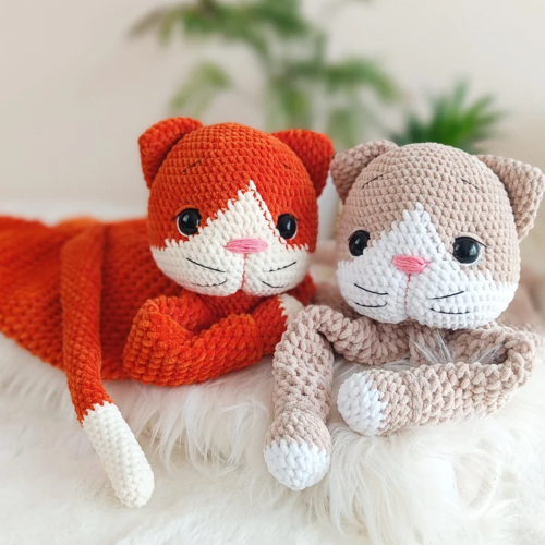 Cat Snuggler Crochet Pattern | Amigurumi cat crochet pattern